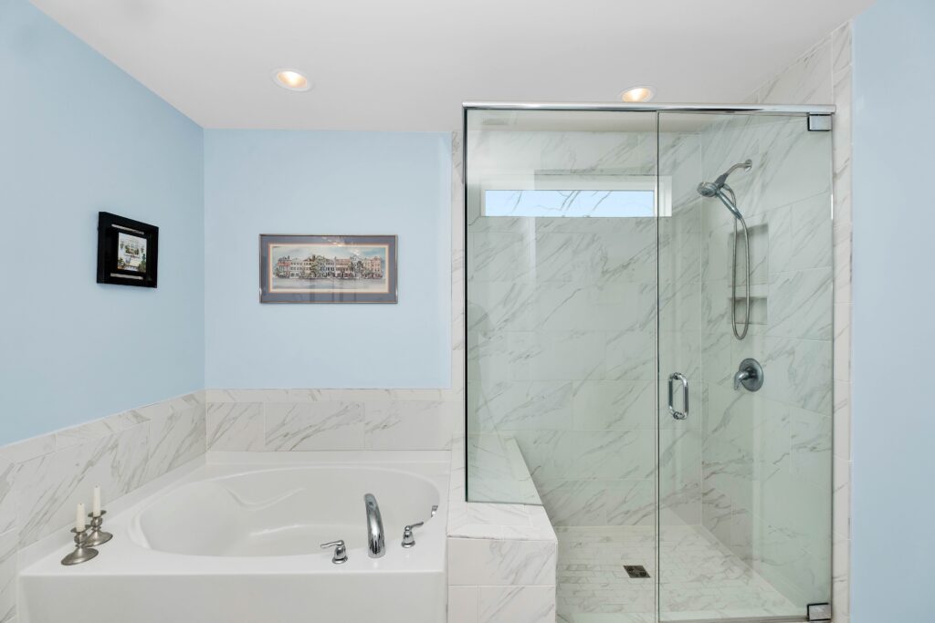 Showers Glass Installation and Repair Services